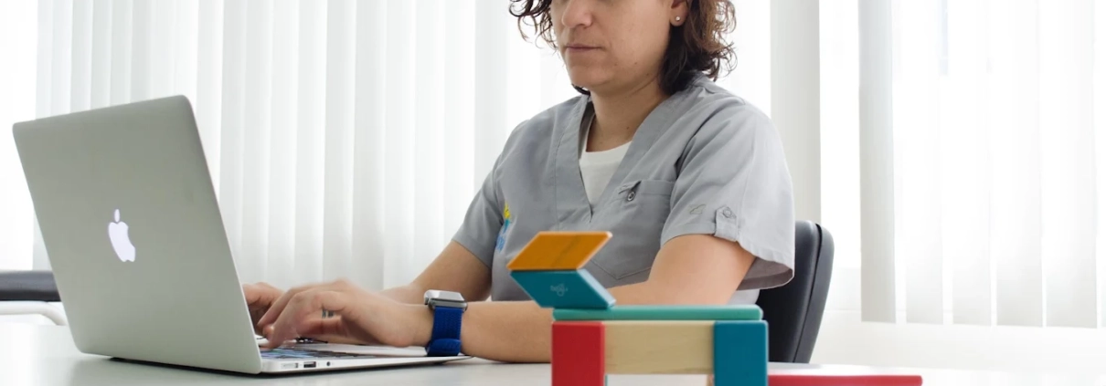 Evaluación terapéutica con material clínico en Sportí